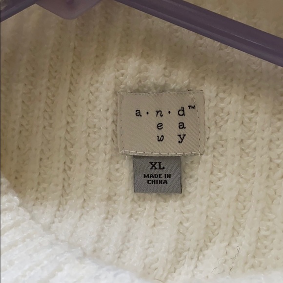 🆕 W/TAG Target x A New Day Mock Neck sweater - Picture 3 of 5